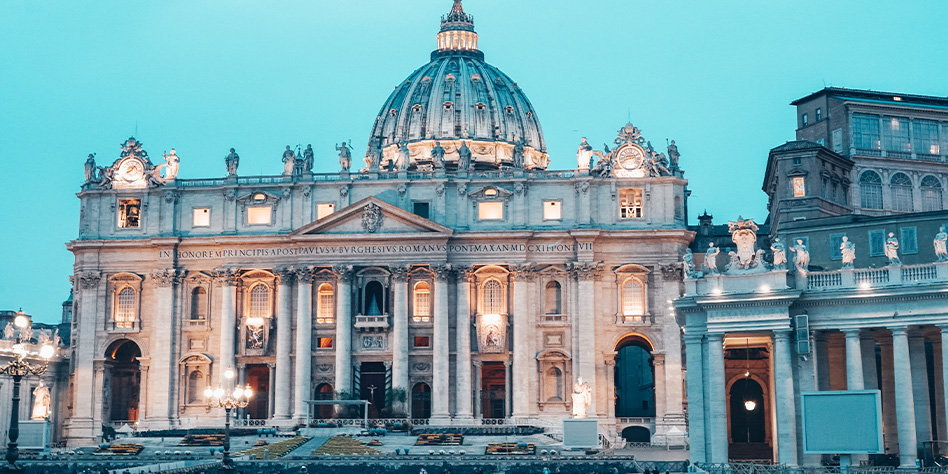 PAPA FRANCESCO. VACCINARSI È UN ATTO D’AMORE.