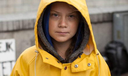 Greta Thunberg ritorna sulle scene a bacchettare i Potenti del mondo